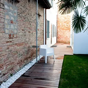 legrenzi-rooms.hotelinveneto.com/